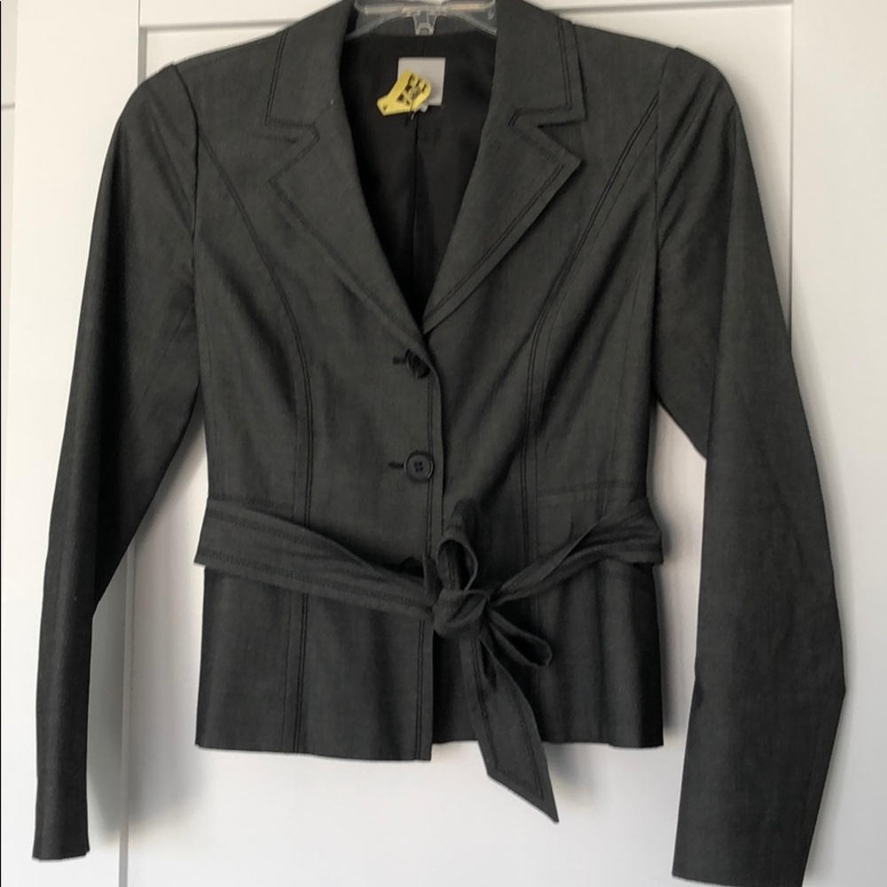 Halogen grey, belter blazer, with black piping